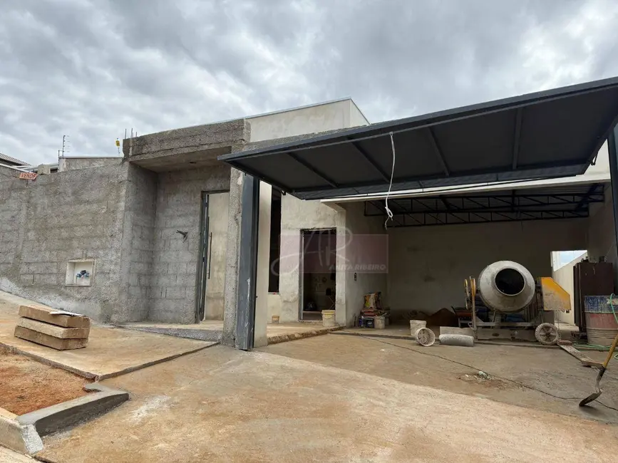 Foto 1 de Casa com 3 quartos à venda, 325m2 em Buritis, Pouso Alegre - MG