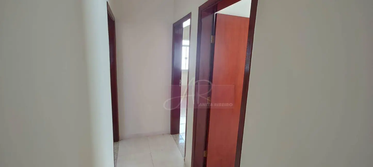 Foto 7 de Casa com 3 quartos à venda, 300m2 em Jardim Floresta, Pouso Alegre - MG