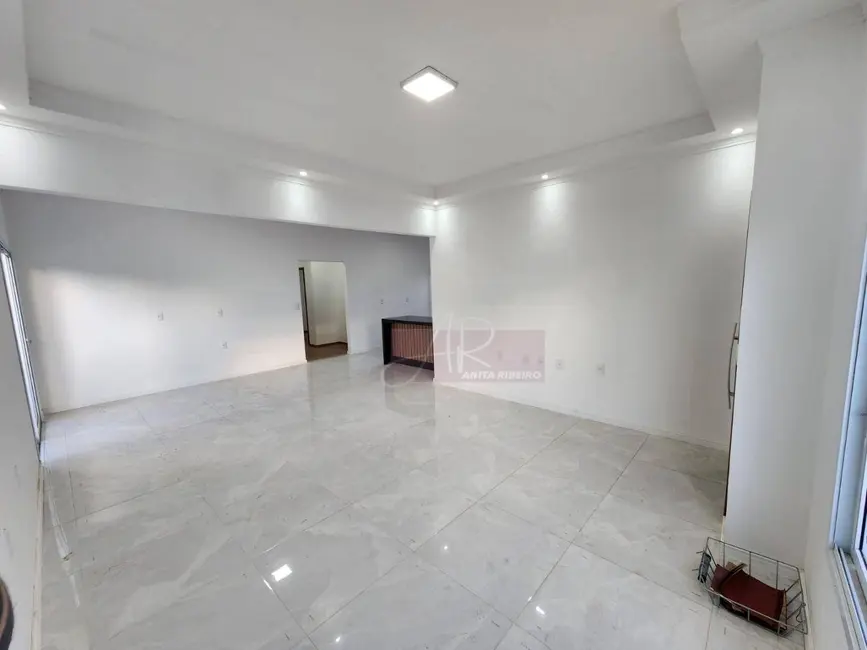 Foto 2 de Casa com 3 quartos à venda, 360m2 em Buritis, Pouso Alegre - MG