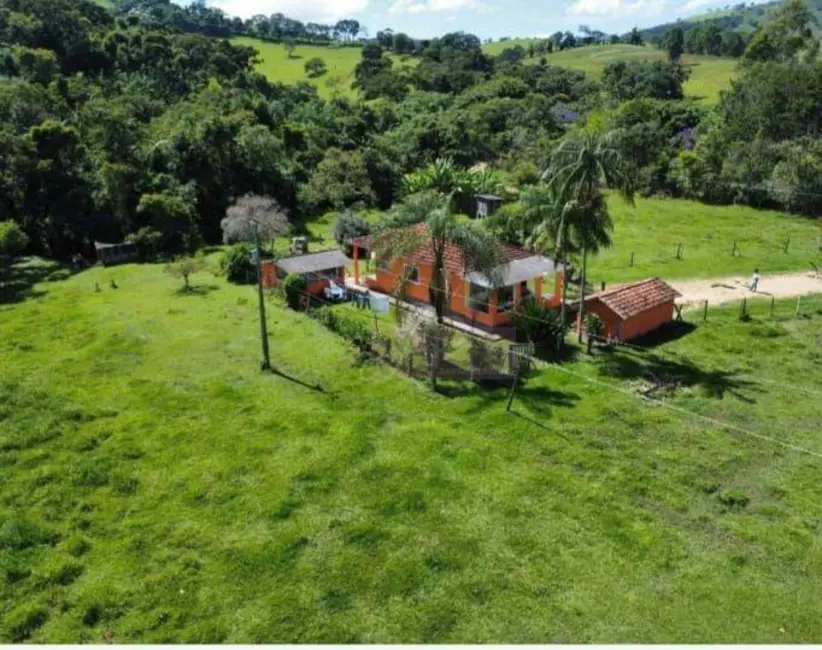 Chácara com 2 quartos à venda, 11000m2 em Pouso Alegre - MG - imagem 6 Foto 6 de Chácara com 2 quartos à venda, 11000m2 em Pouso Alegre - MG