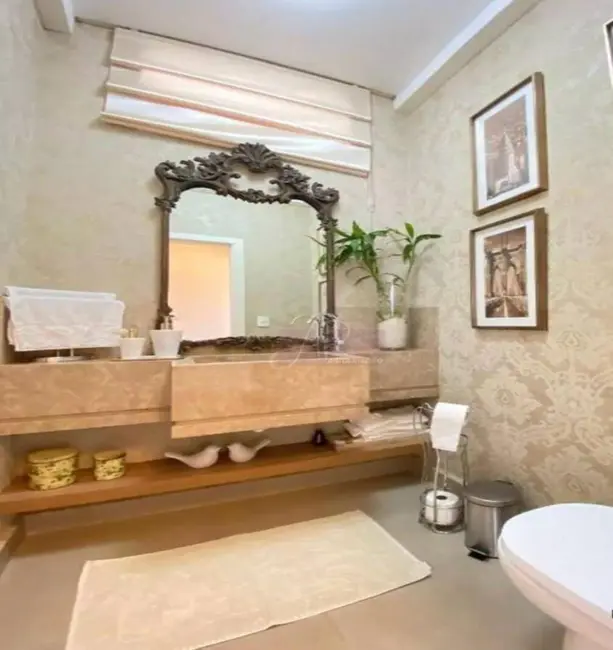 Foto 2 de Casa com 4 quartos à venda, 956m2 em Pouso Alegre - MG