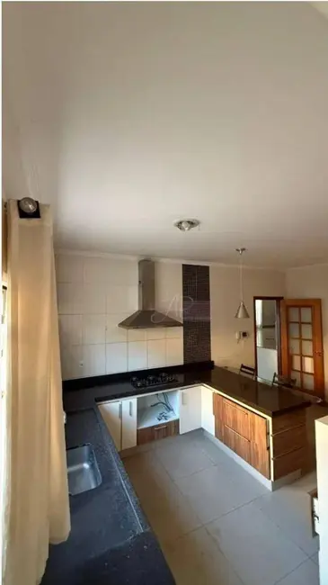 Casa com 3 quartos à venda, 438m2 em Pouso Alegre - MG - imagem 5 Foto 5 de Casa com 3 quartos à venda, 438m2 em Pouso Alegre - MG