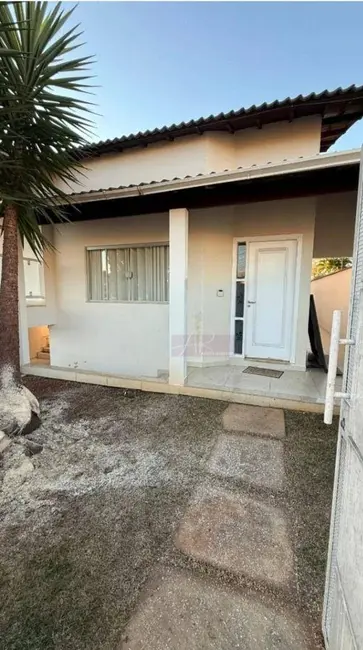 Casa com 3 quartos à venda, 438m2 em Pouso Alegre - MG - imagem 2 Foto 2 de Casa com 3 quartos à venda, 438m2 em Pouso Alegre - MG