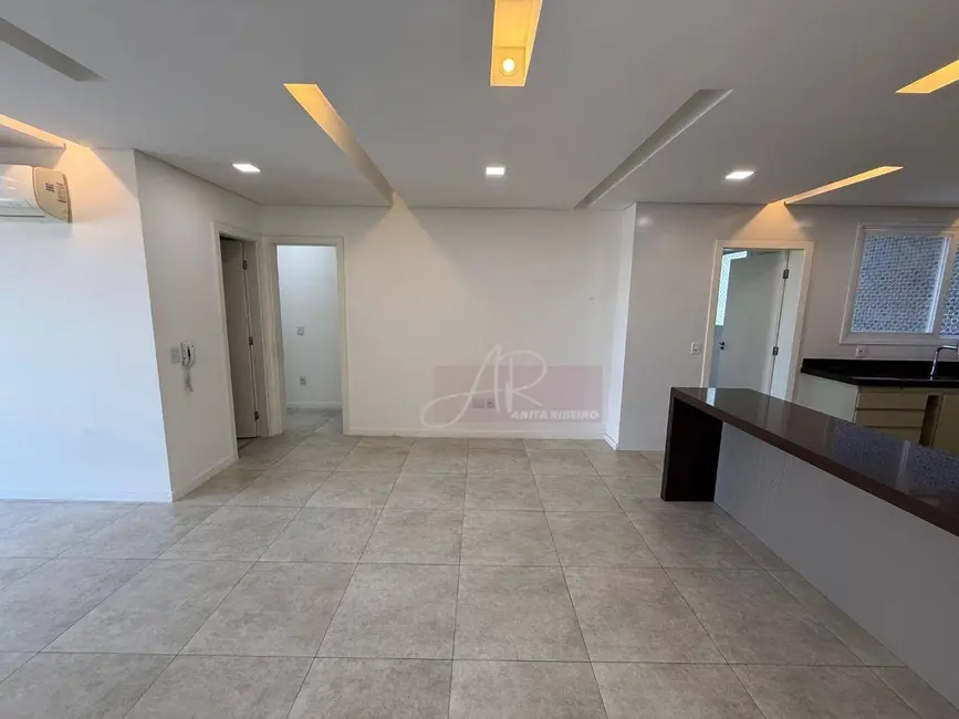 Foto 6 de Apartamento com 3 quartos à venda, 105m2 em Pouso Alegre - MG