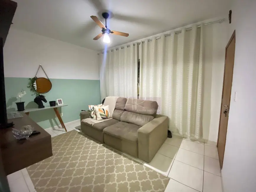 Foto 1 de Apartamento com 2 quartos à venda, 65m2 em Bela Itália, Pouso Alegre - MG