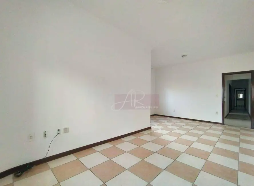 Foto 2 de Casa com 4 quartos à venda, 150m2 em Jardim Aureliano, Pouso Alegre - MG