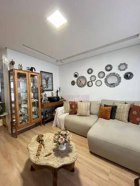 Foto 1 de Apartamento com 3 quartos à venda, 99m2 em Santa Lúcia, Pouso Alegre - MG