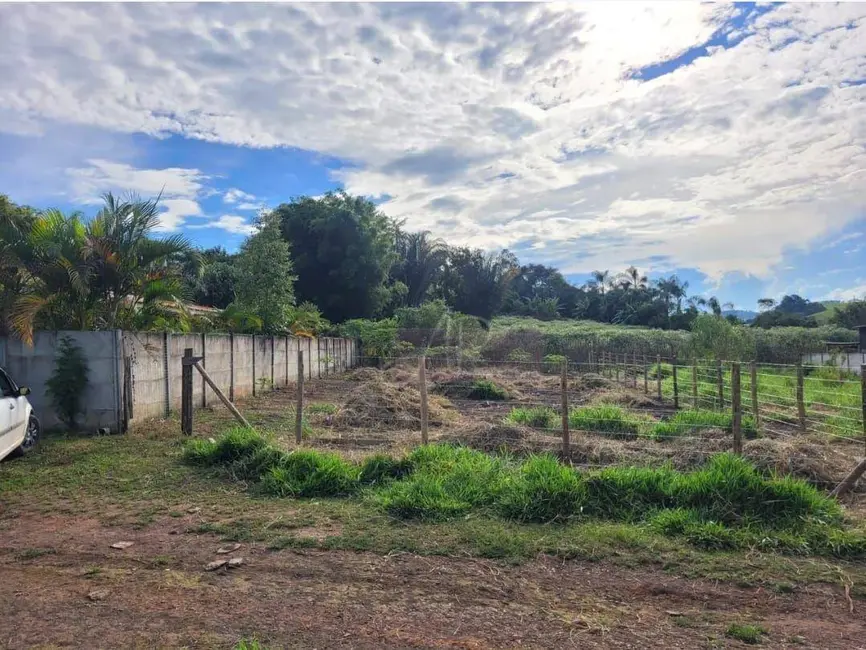 Foto 1 de Terreno / Lote à venda, 500m2 em Pouso Alegre - MG