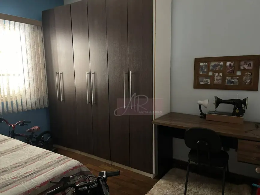 Foto 9 de Casa com 4 quartos à venda, 450m2 em Fátima II, Pouso Alegre - MG