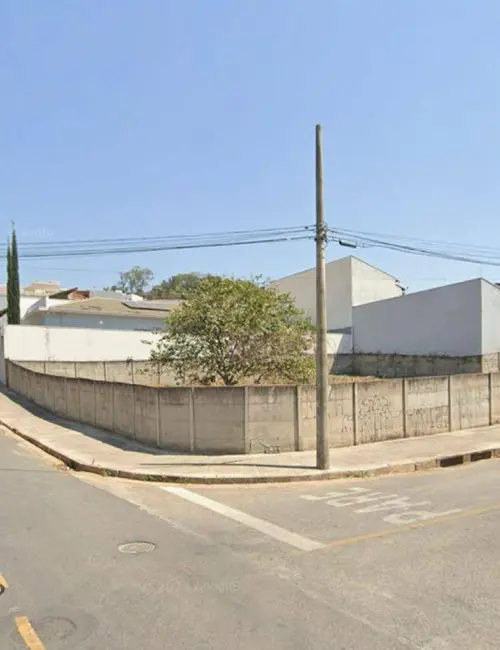 Foto 1 de Terreno / Lote à venda, 384m2 em Colinas de Santa Bárbara, Pouso Alegre - MG