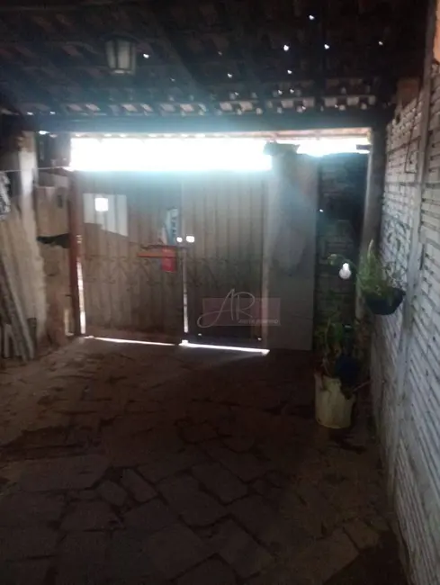 Casa com 3 quartos à venda, 103m2 em Pouso Alegre - MG - imagem 6 Foto 6 de Casa com 3 quartos à venda, 103m2 em Pouso Alegre - MG