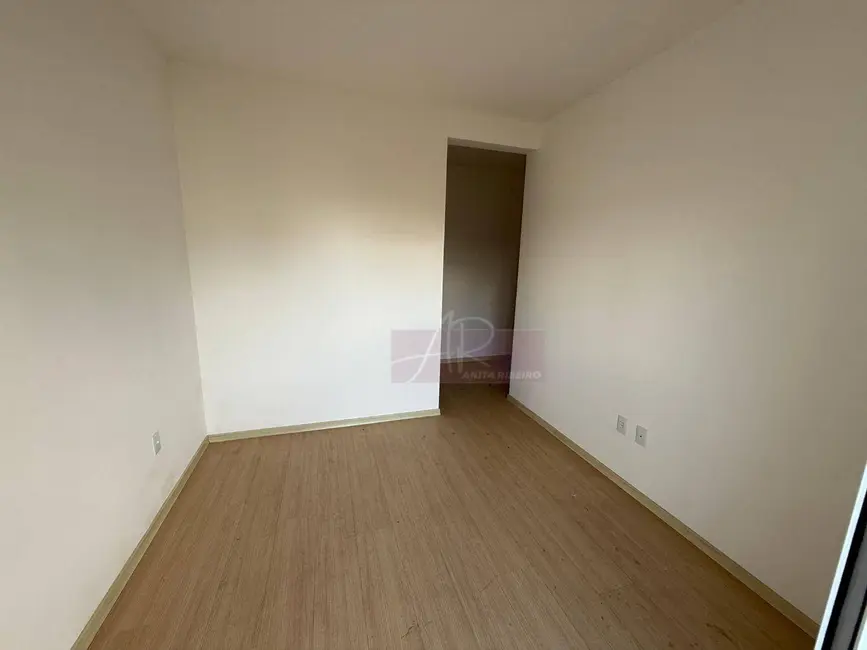 Apartamento com 3 quartos à venda, 85m2 em Centro, Pouso Alegre - MG - imagem 8 Foto 8 de Apartamento com 3 quartos à venda, 85m2 em Centro, Pouso Alegre - MG