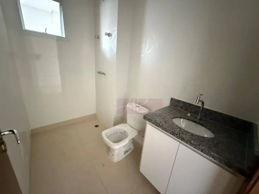 Apartamento com 3 quartos à venda, 85m2 em Centro, Pouso Alegre - MG - imagem 7 Foto 7 de Apartamento com 3 quartos à venda, 85m2 em Centro, Pouso Alegre - MG