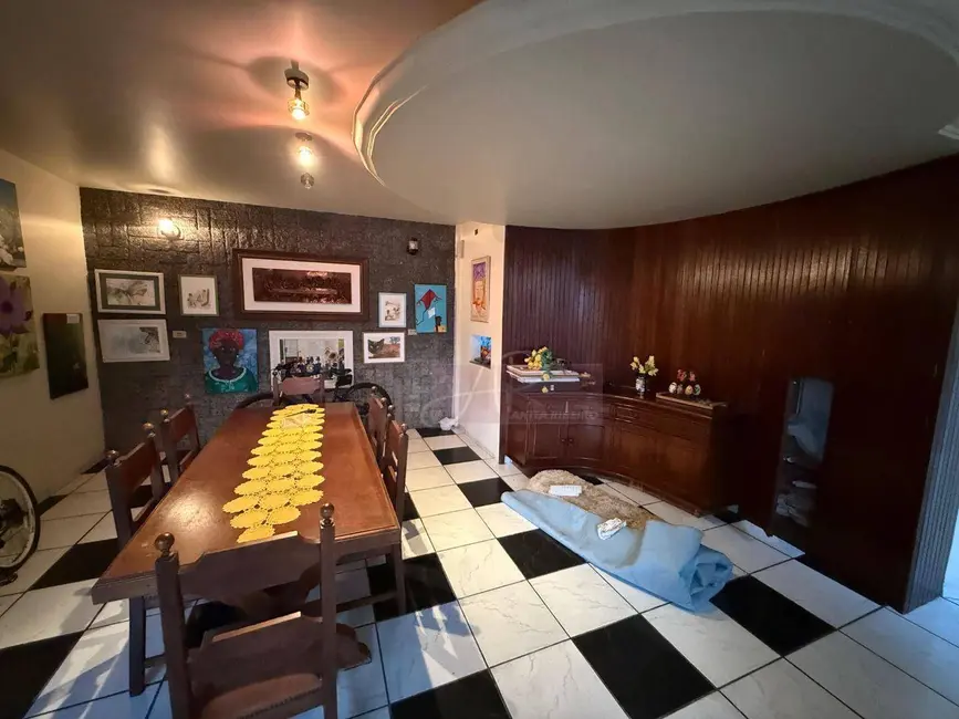 Foto 4 de Casa com 6 quartos à venda, 450m2 em Fátima I, Pouso Alegre - MG