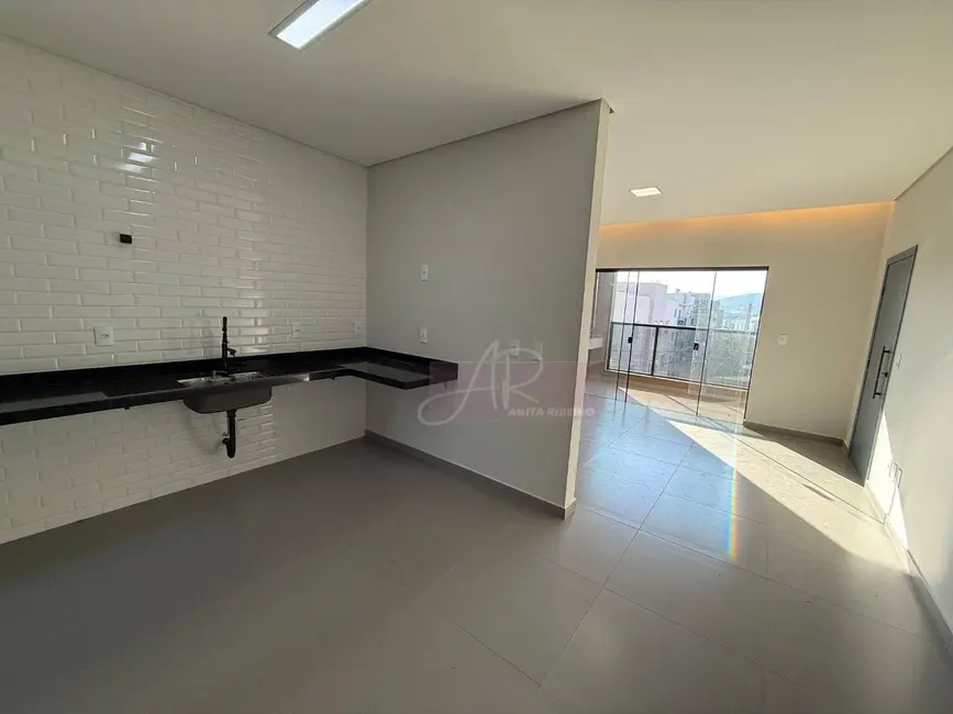 Foto 6 de Apartamento com 3 quartos à venda, 110m2 em Nhá Chica, Pouso Alegre - MG