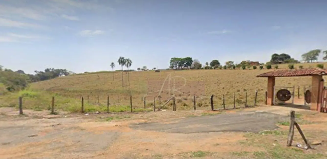 Foto 1 de Terreno / Lote à venda, 76000m2 em Pouso Alegre - MG