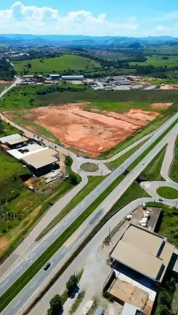 Terreno / Lote à venda, 73000m2 em Pouso Alegre - MG - imagem 4 Foto 4 de Terreno / Lote à venda, 73000m2 em Pouso Alegre - MG