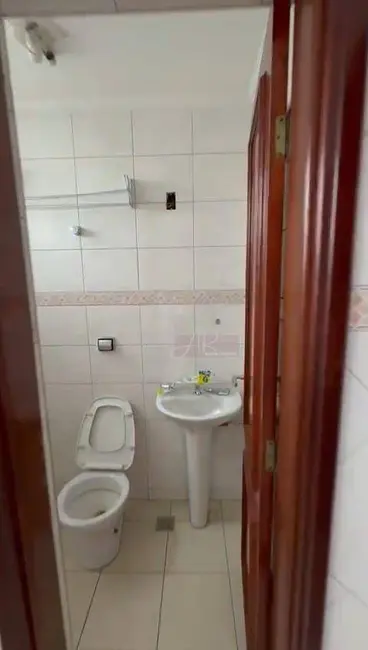 Apartamento com 3 quartos à venda, 107m2 em Centro, Pouso Alegre - MG - imagem 8 Foto 8 de Apartamento com 3 quartos à venda, 107m2 em Centro, Pouso Alegre - MG