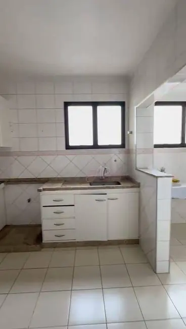 Apartamento com 3 quartos à venda, 107m2 em Centro, Pouso Alegre - MG - imagem 6 Foto 6 de Apartamento com 3 quartos à venda, 107m2 em Centro, Pouso Alegre - MG