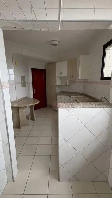 Apartamento com 3 quartos à venda, 107m2 em Centro, Pouso Alegre - MG - imagem 4 Foto 4 de Apartamento com 3 quartos à venda, 107m2 em Centro, Pouso Alegre - MG