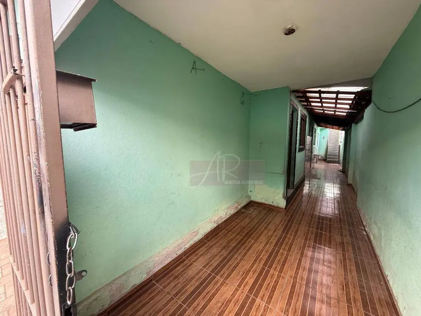 Foto 8 de Casa com 3 quartos à venda, 100m2 em Pouso Alegre - MG
