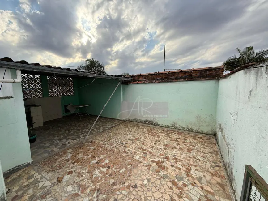 Foto 7 de Casa com 3 quartos à venda, 100m2 em Pouso Alegre - MG