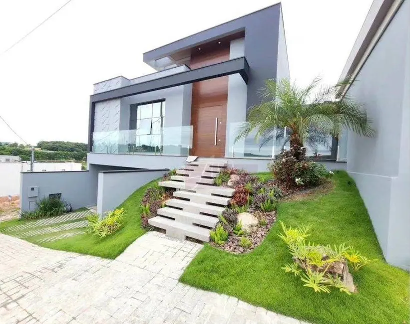 Foto 1 de Casa de Condomínio com 4 quartos à venda, 300m2 em Pouso Alegre - MG