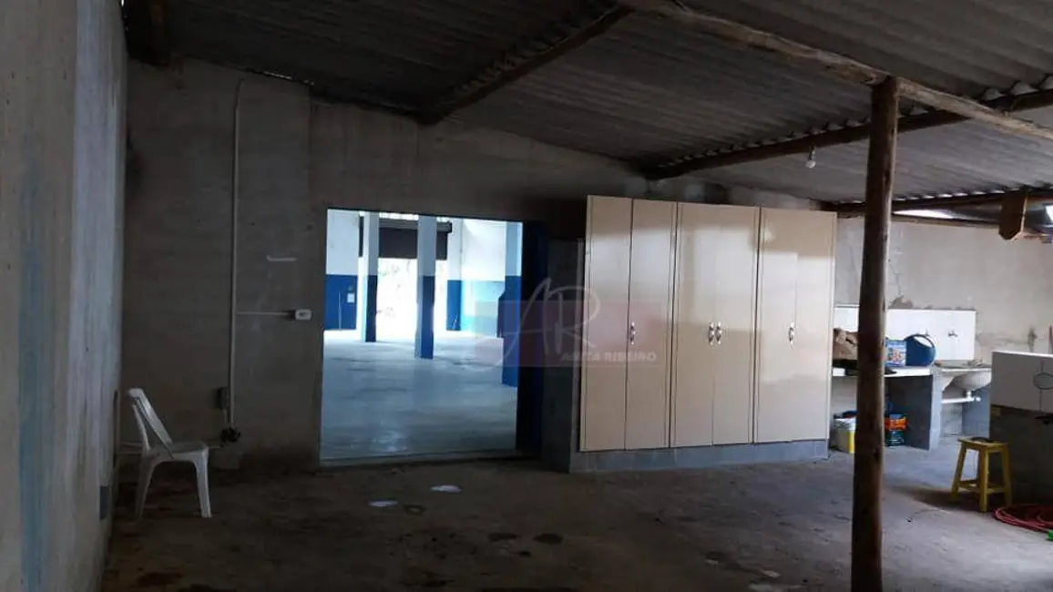 Foto 7 de Armazém / Galpão à venda, 330m2 em Ipuiuna - MG