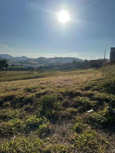 Foto 1 de Terreno / Lote à venda, 220m2 em Pouso Alegre - MG