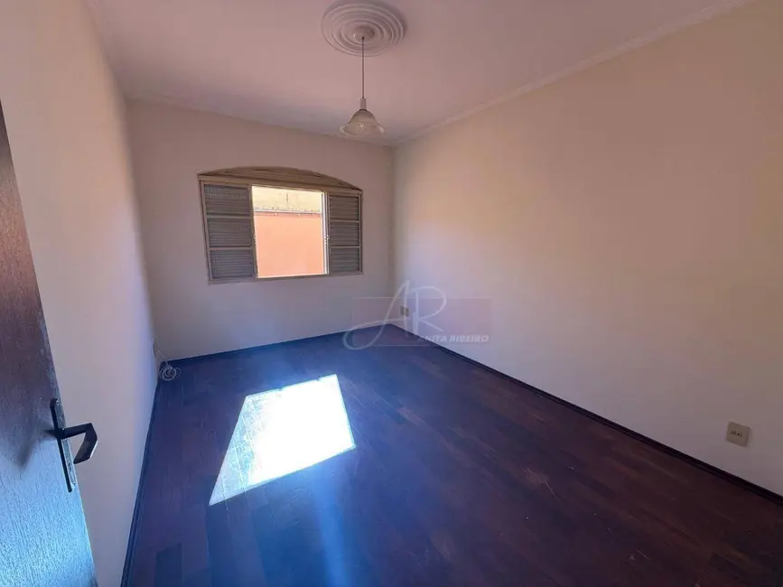 Casa com 5 quartos à venda, 450m2 em Pouso Alegre - MG - imagem 6 Foto 6 de Casa com 5 quartos à venda, 450m2 em Pouso Alegre - MG