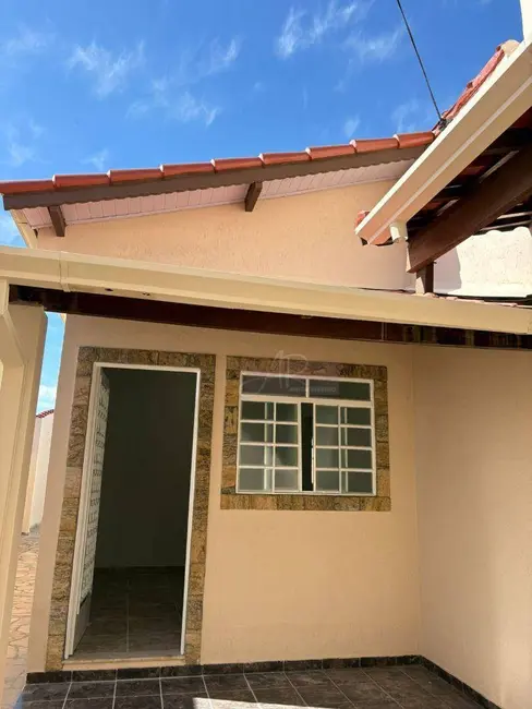 Casa com 2 quartos à venda, 200m2 em Pouso Alegre - MG - imagem 2 Foto 2 de Casa com 2 quartos à venda, 200m2 em Pouso Alegre - MG