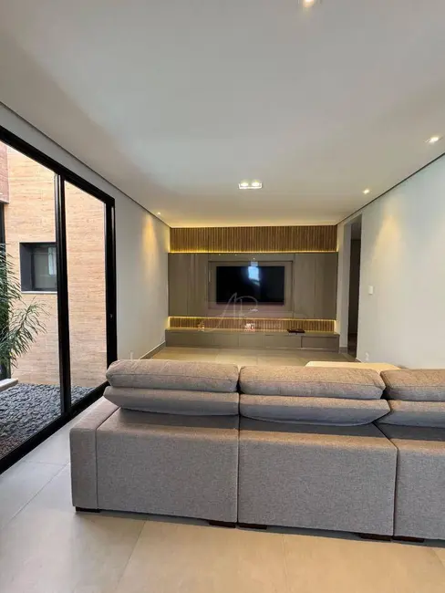 Foto 8 de Casa com 4 quartos à venda, 426m2 em Pouso Alegre - MG