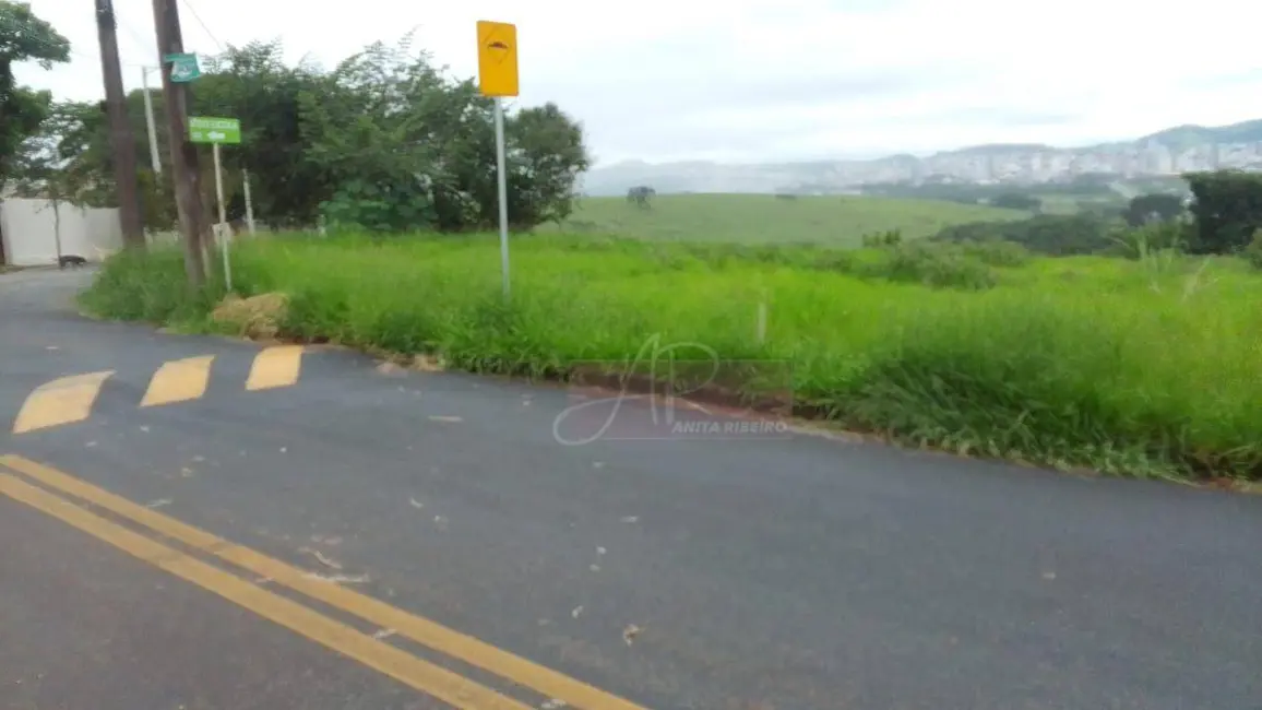 Foto 1 de Terreno / Lote à venda, 240m2 em Paraíso, Pouso Alegre - MG