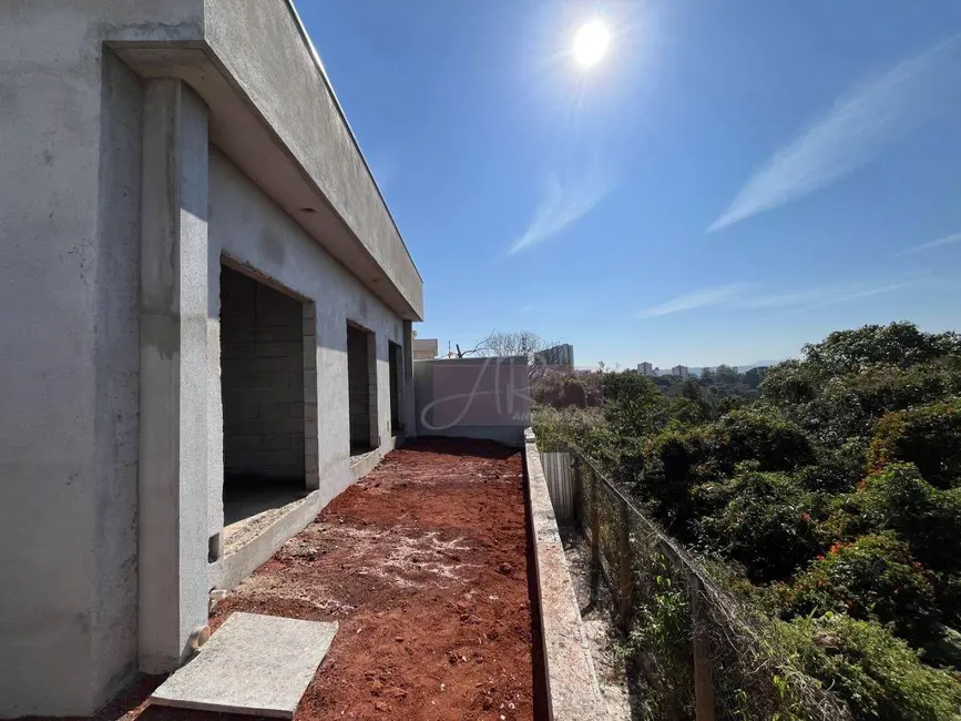 Foto 1 de Casa com 3 quartos à venda, 130m2 em Pouso Alegre - MG