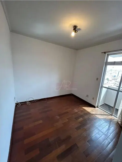 Apartamento com 3 quartos à venda, 120m2 em Centro, Pouso Alegre - MG - imagem 6 Foto 6 de Apartamento com 3 quartos à venda, 120m2 em Centro, Pouso Alegre - MG