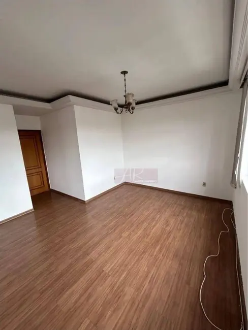 Foto 2 de Apartamento com 3 quartos à venda, 120m2 em Centro, Pouso Alegre - MG