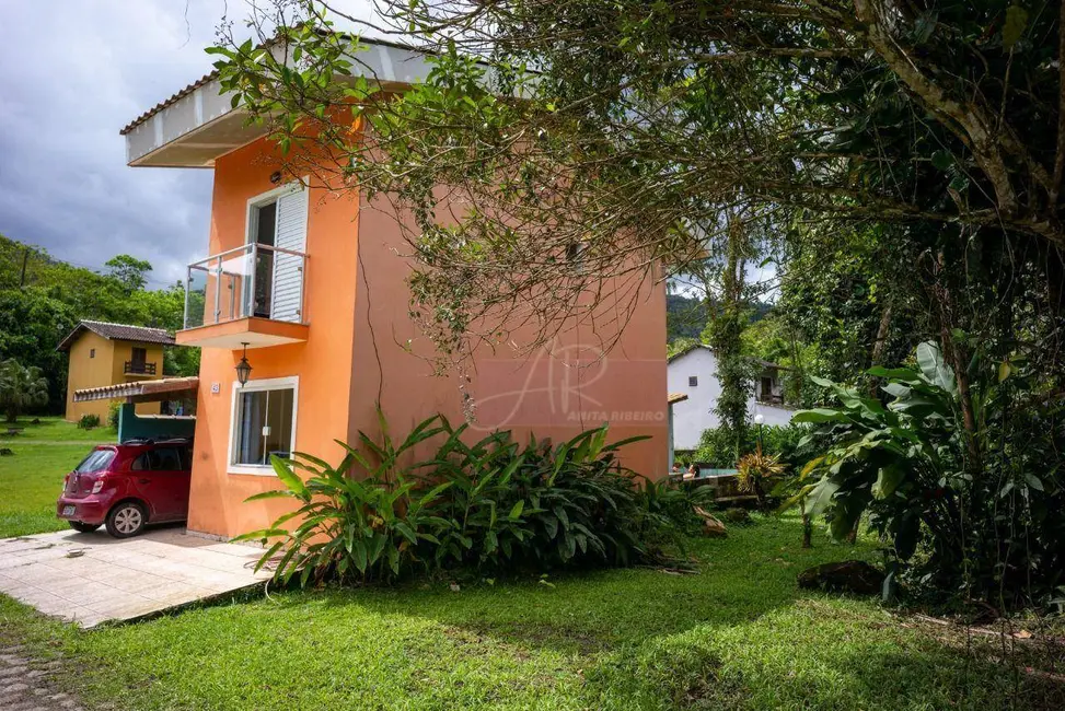 Foto 1 de Casa de Condomínio com 2 quartos à venda, 75m2 em Paraty - RJ