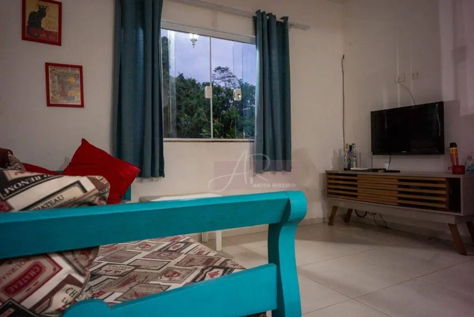 Foto 2 de Casa de Condomínio com 2 quartos à venda, 75m2 em Paraty - RJ
