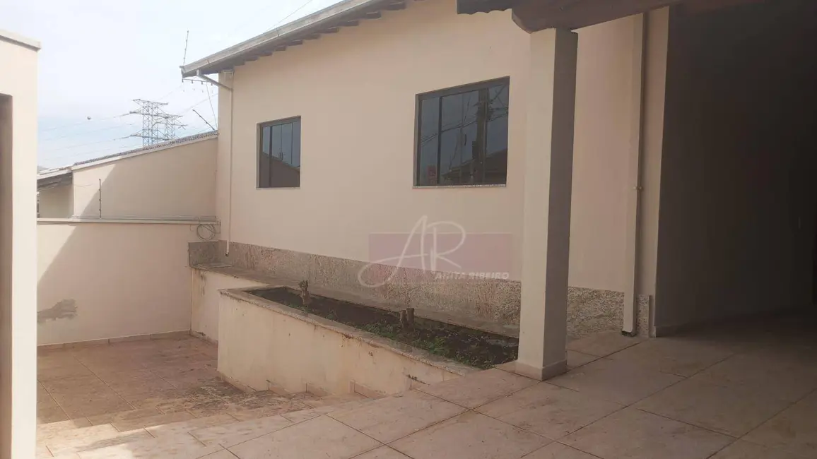 Casa com 2 quartos à venda, 300m2 em Pousada dos Campos III, Pouso Alegre - MG - imagem 1 Foto 1 de Casa com 2 quartos à venda, 300m2 em Pousada dos Campos III, Pouso Alegre - MG