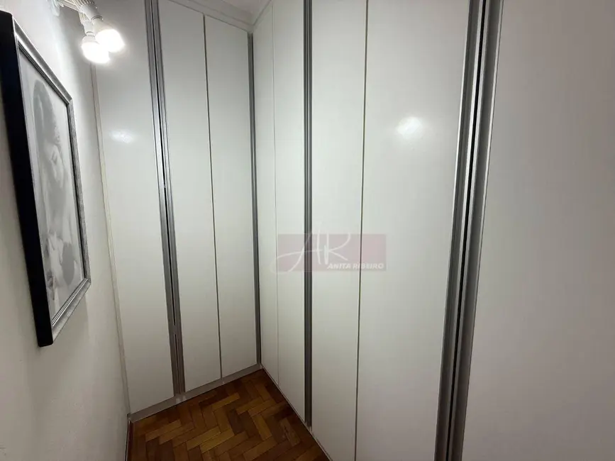 Apartamento com 4 quartos à venda, 130m2 em Centro, Pouso Alegre - MG - imagem 6 Foto 6 de Apartamento com 4 quartos à venda, 130m2 em Centro, Pouso Alegre - MG