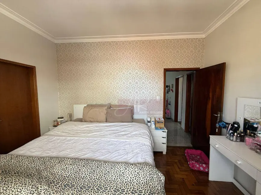 Apartamento com 4 quartos à venda, 130m2 em Centro, Pouso Alegre - MG - imagem 5 Foto 5 de Apartamento com 4 quartos à venda, 130m2 em Centro, Pouso Alegre - MG
