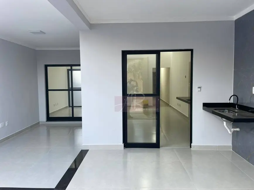 Foto 4 de Casa com 3 quartos à venda, 150m2 em Cidade Vergani, Pouso Alegre - MG