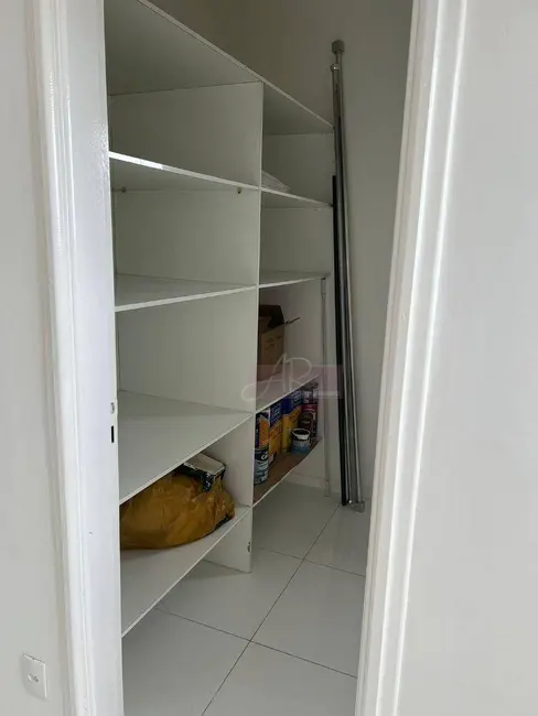 Apartamento com 3 quartos à venda, 133m2 em Centro, Pouso Alegre - MG - imagem 9 Foto 9 de Apartamento com 3 quartos à venda, 133m2 em Centro, Pouso Alegre - MG