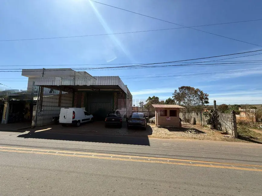 Foto 1 de Armazém / Galpão à venda, 550m2 em Pouso Alegre - MG