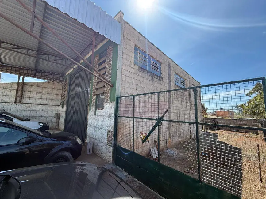 Armazém / Galpão à venda, 550m2 em Pouso Alegre - MG - imagem 3 Foto 3 de Armazém / Galpão à venda, 550m2 em Pouso Alegre - MG