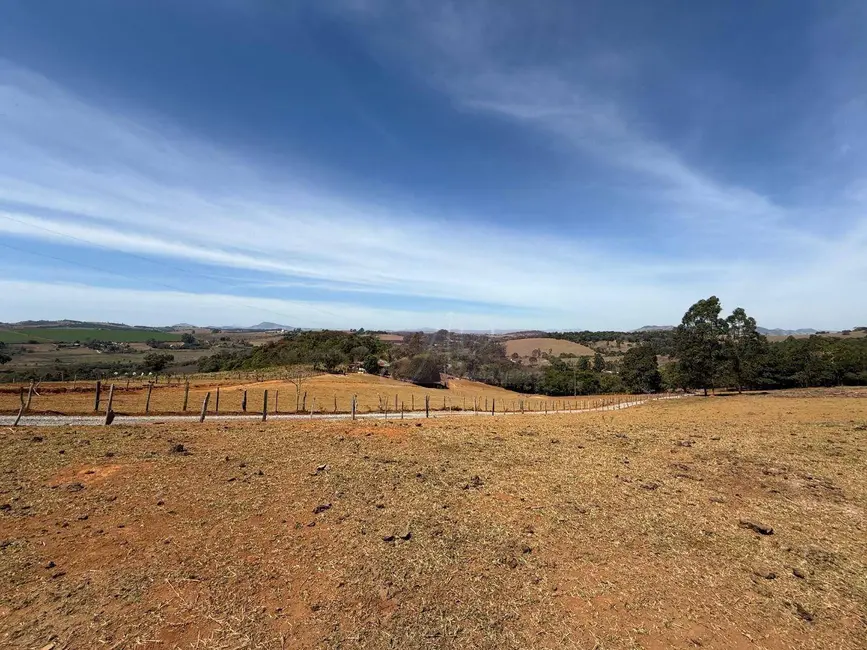 Foto 2 de Chácara à venda, 15500m2 em Pouso Alegre - MG