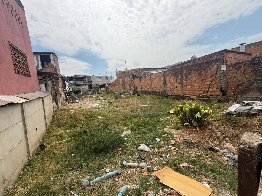 Foto 1 de Terreno / Lote à venda, 340m2 em São Geraldo, Pouso Alegre - MG