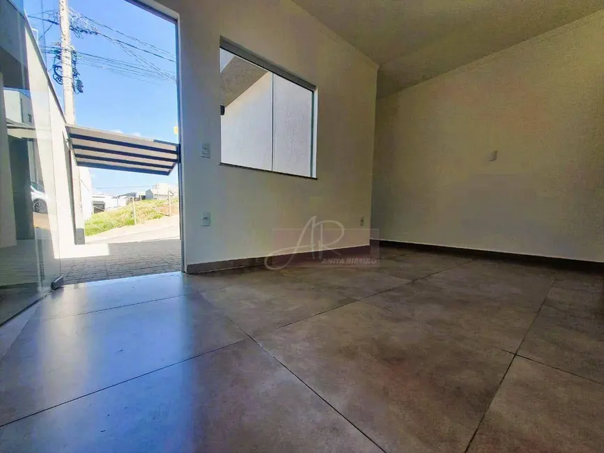 Casa com 3 quartos à venda, 100m2 em Parque Real, Pouso Alegre - MG - imagem 4 Foto 4 de Casa com 3 quartos à venda, 100m2 em Parque Real, Pouso Alegre - MG