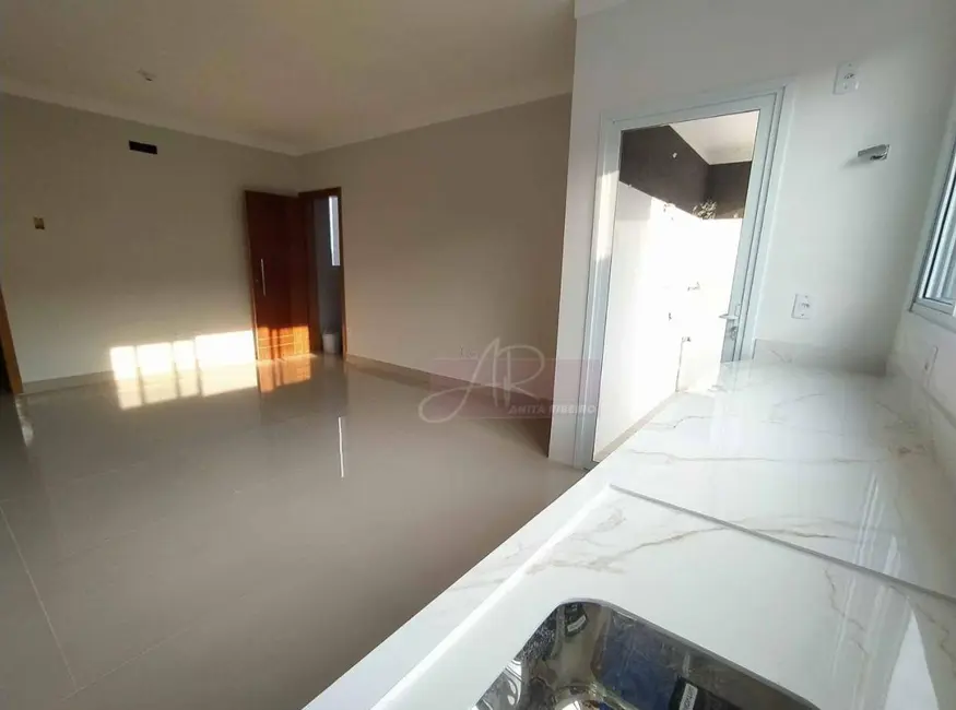 Apartamento com 3 quartos à venda, 82m2 em Pouso Alegre - MG - imagem 3 Foto 3 de Apartamento com 3 quartos à venda, 82m2 em Pouso Alegre - MG