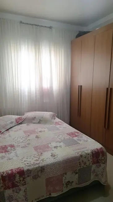 Foto 9 de Apartamento com 3 quartos à venda, 82m2 em Pouso Alegre - MG